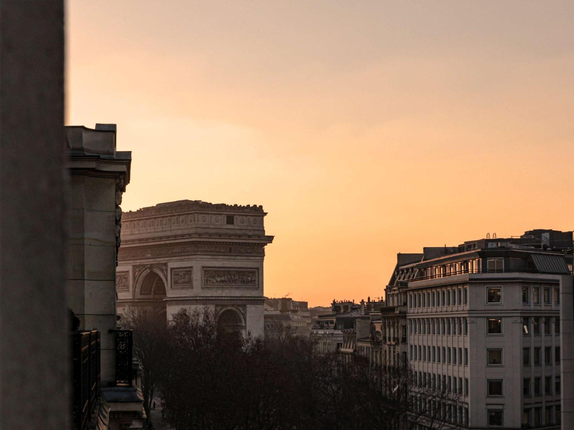 Hotel Le Royal Monceau Raffles Paris Bagian luar foto